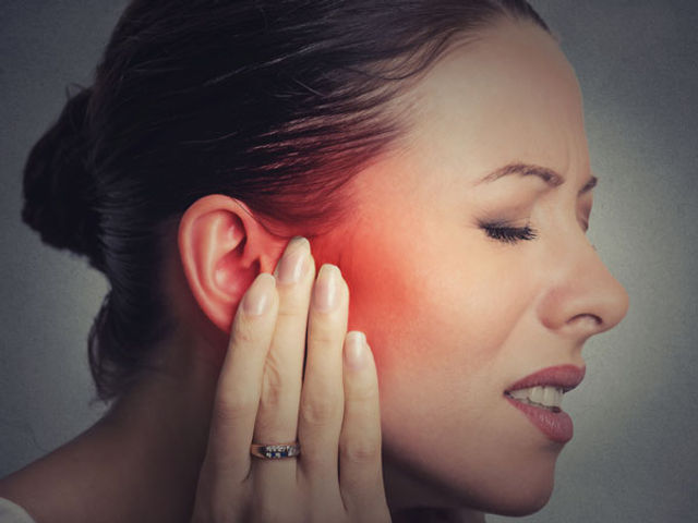 ചെവി വേദനയ്ക്കുള്ള ഒറ്റമൂലികൾ/ Home remedies for ear pain